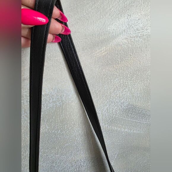 Vintage Coach Hippie Flap Bag Black 9134 12.5x10 Sling - Picture 10 of 16